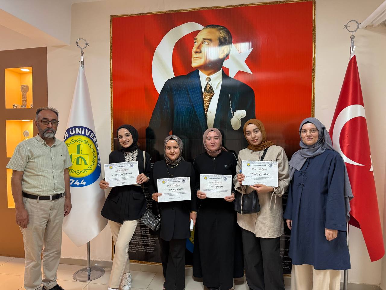 Başarılı Öğrencilerimizin Başarı Belgeleri Verildi